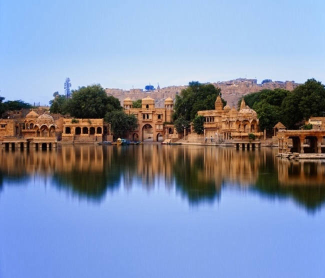 Gadisar Lake